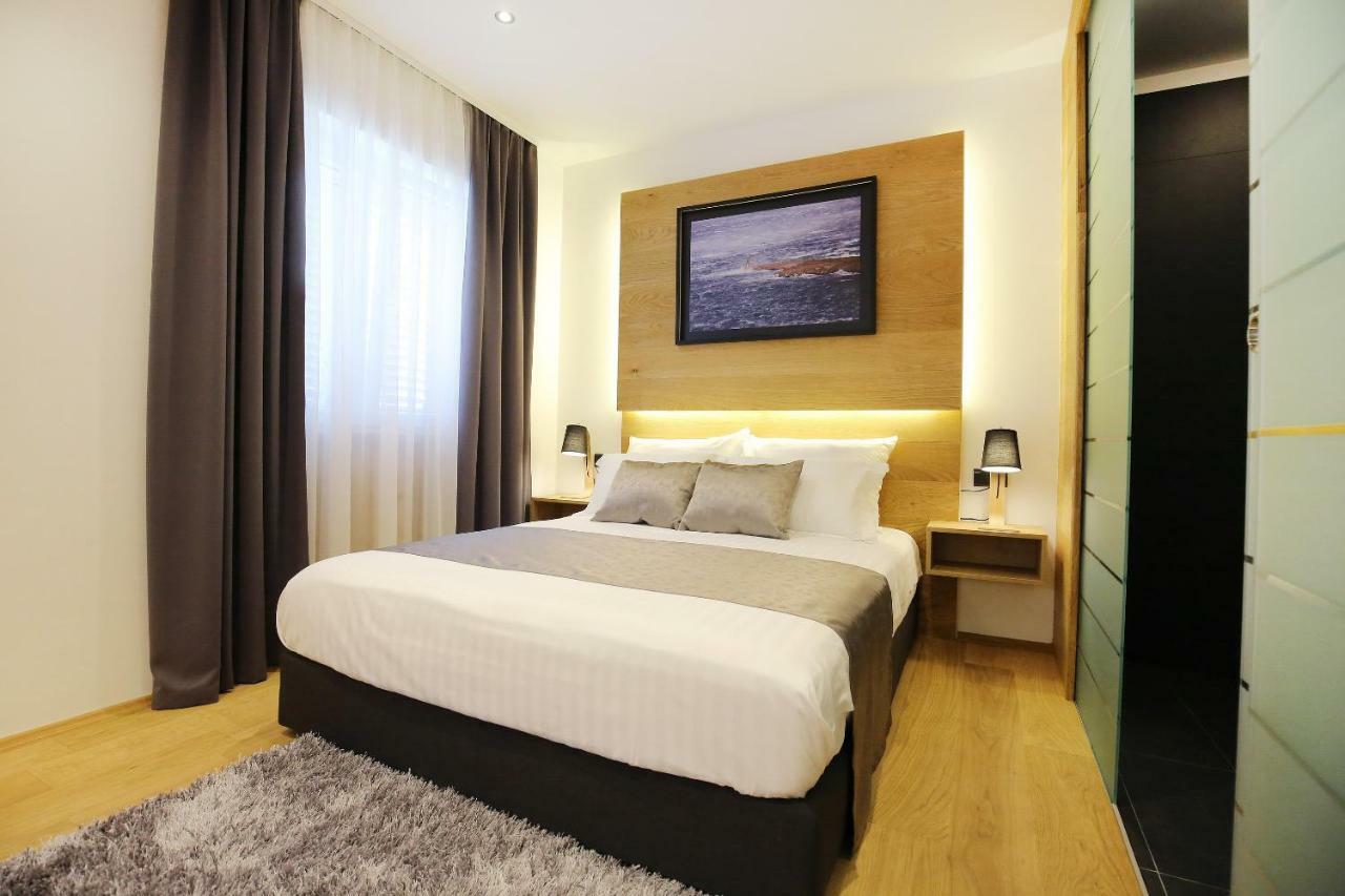 Rooms Bura I Jugo Zadar Ngoại thất bức ảnh